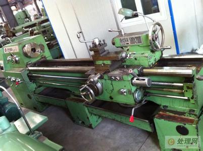 高斯計機箱制作用車(chē)床之一